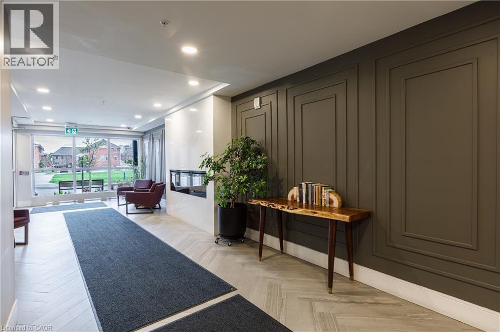 15 PRINCE ALBERT Boulevard Unit# 318 thumbnail 4