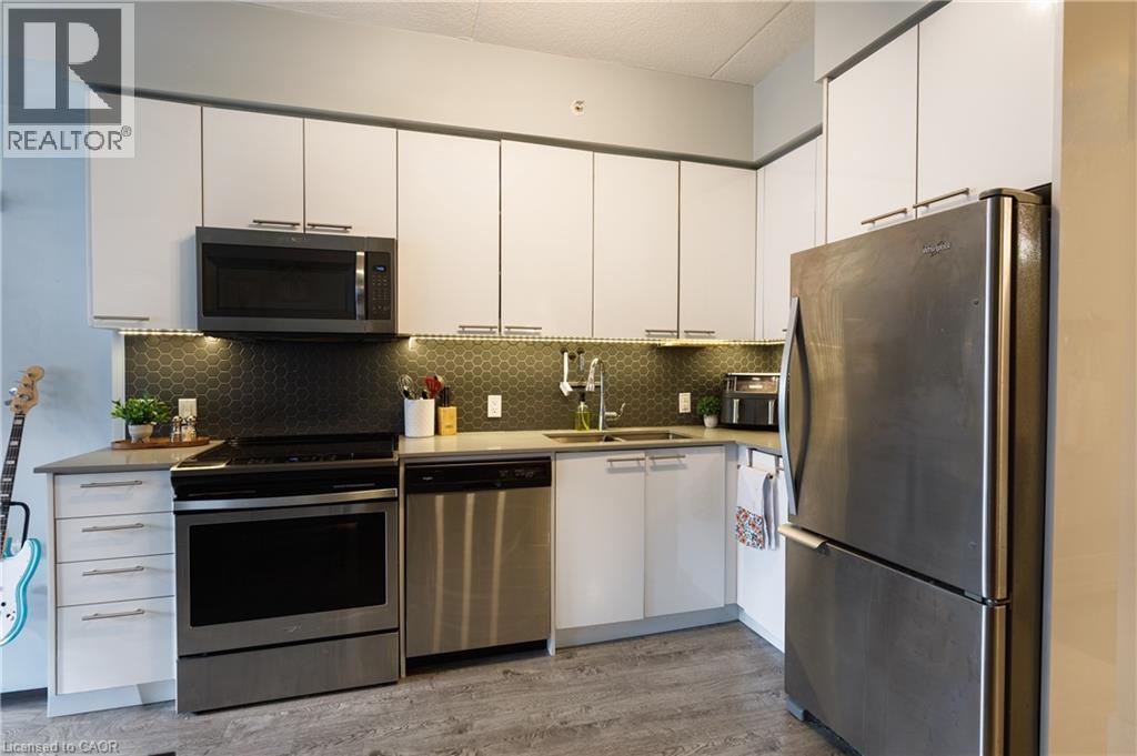 15 PRINCE ALBERT Boulevard Unit# 318 thumbnail 7