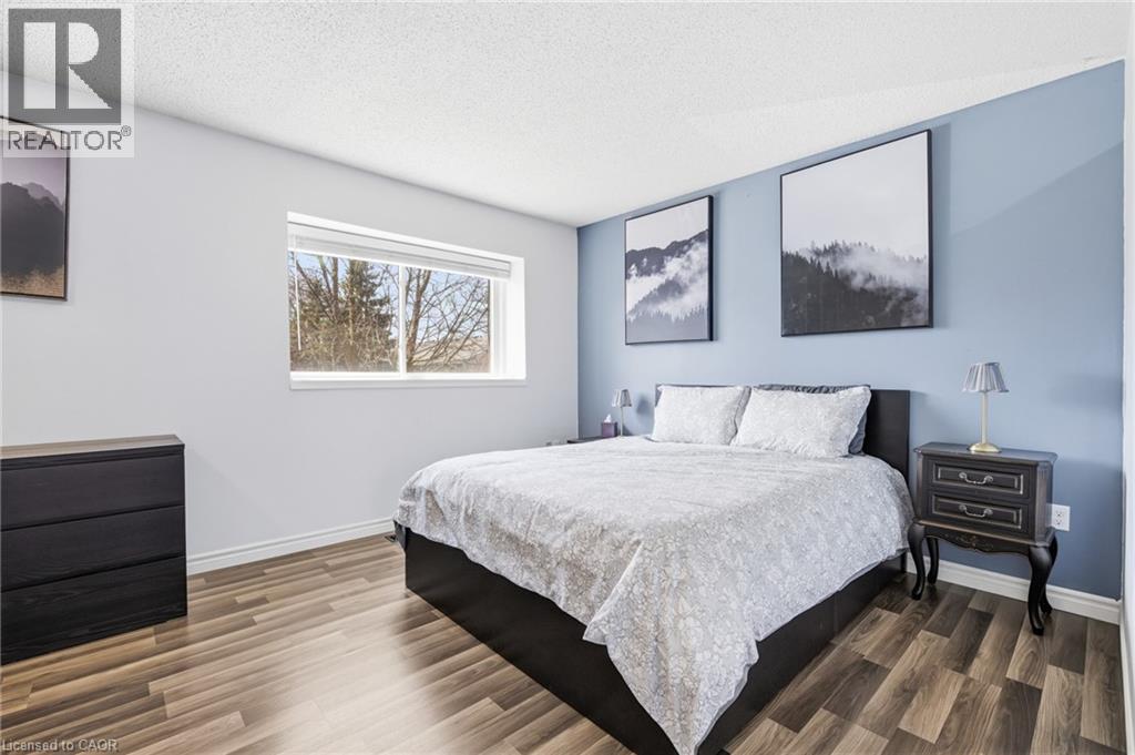 125 SEKURA Crescent Unit# 19 thumbnail 16