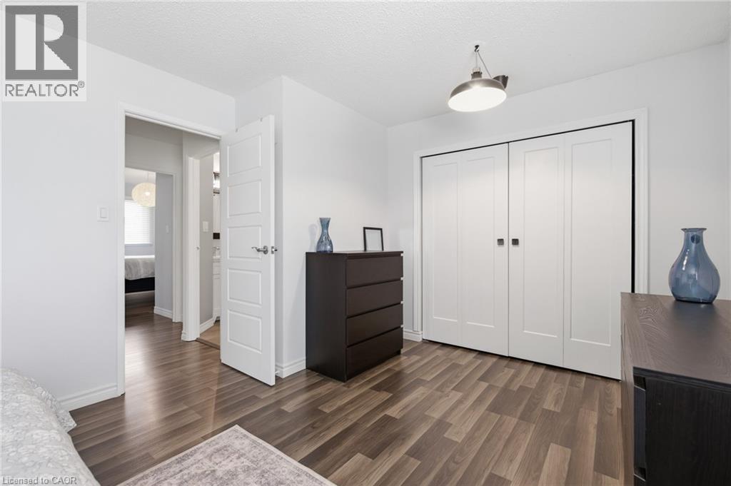 125 SEKURA Crescent Unit# 19 thumbnail 18