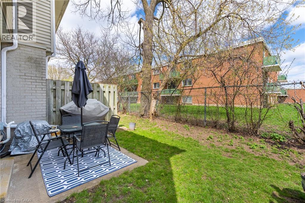 125 SEKURA Crescent Unit# 19 thumbnail 27