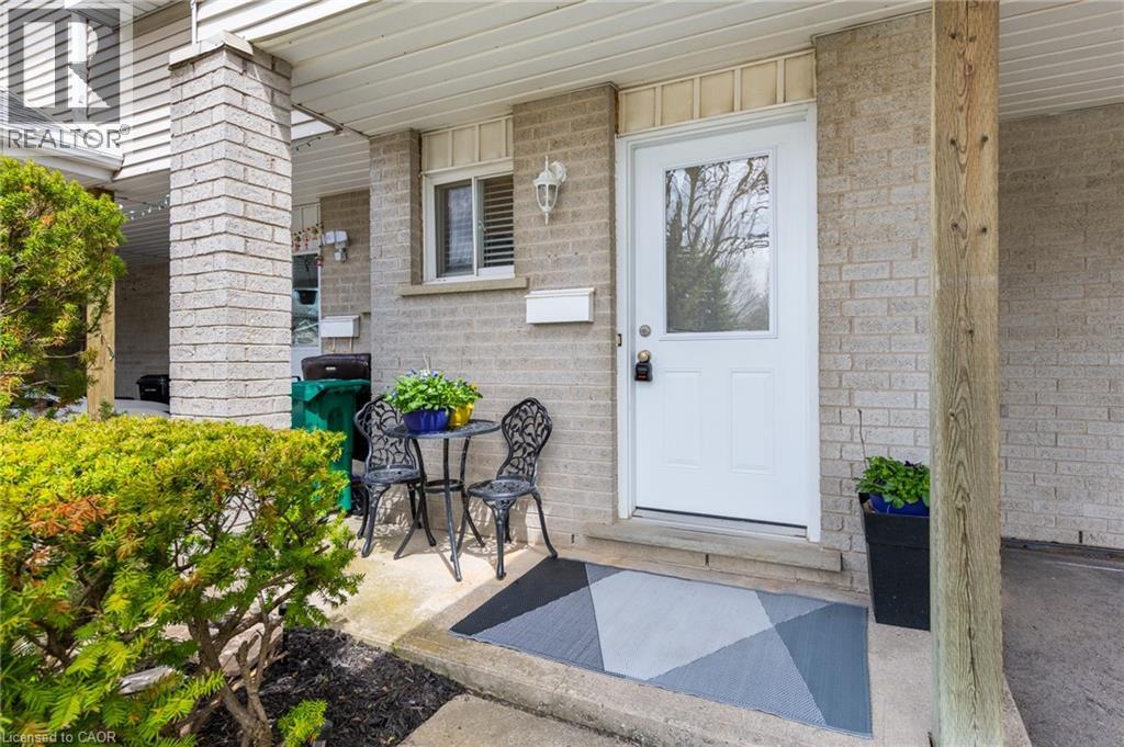 125 SEKURA Crescent Unit# 19 thumbnail 5