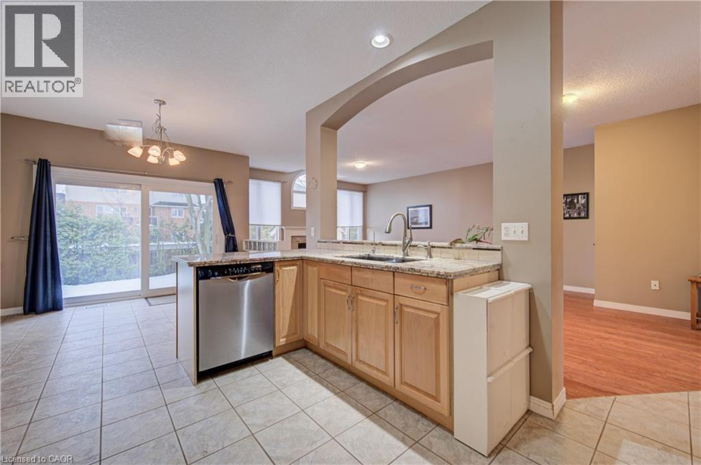 11 CAROLINIAN Lane thumbnail 16