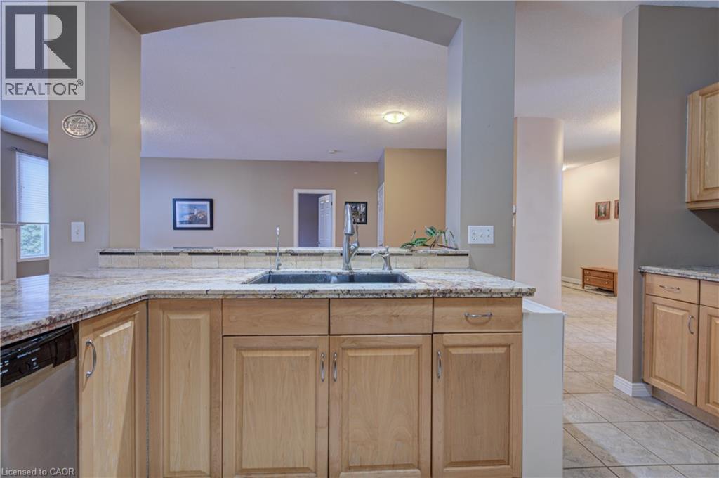 11 CAROLINIAN Lane thumbnail 15