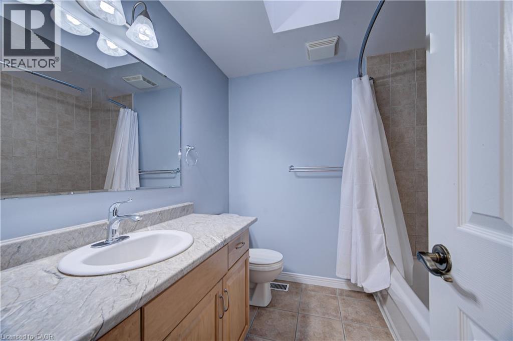 11 CAROLINIAN Lane thumbnail 24