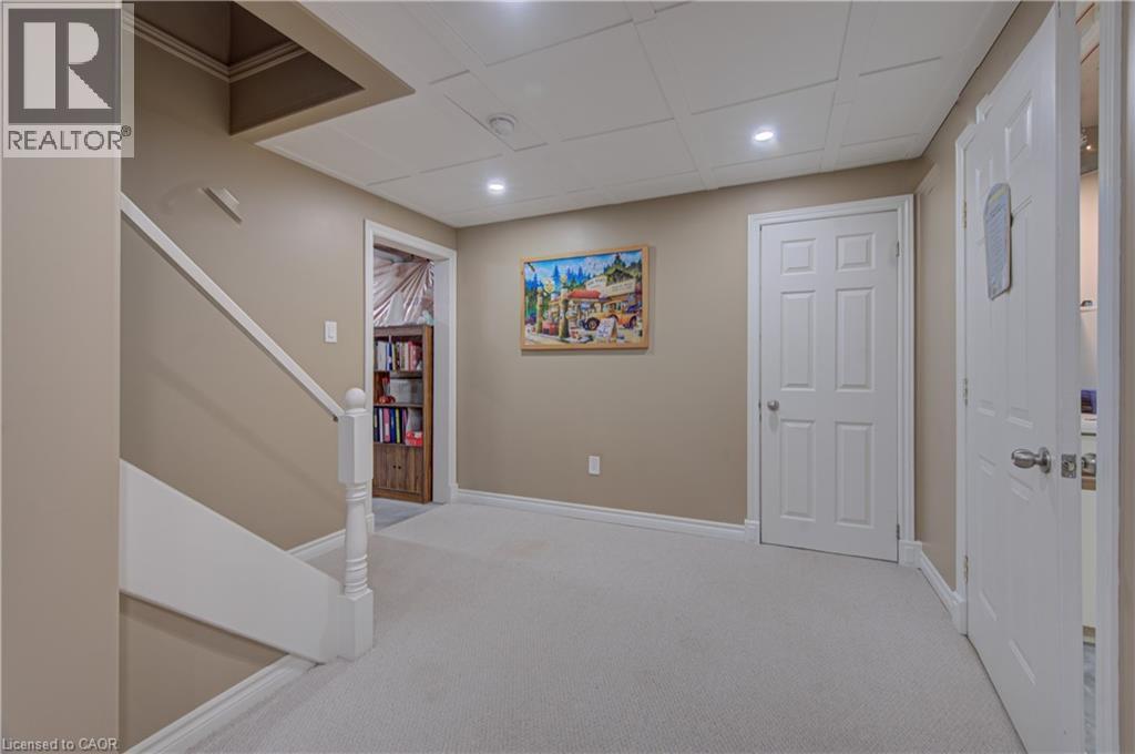 11 CAROLINIAN Lane thumbnail 32