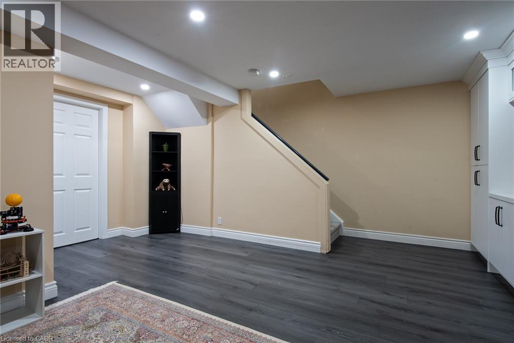 465 WOOLWICH Street Unit# 9 thumbnail 30