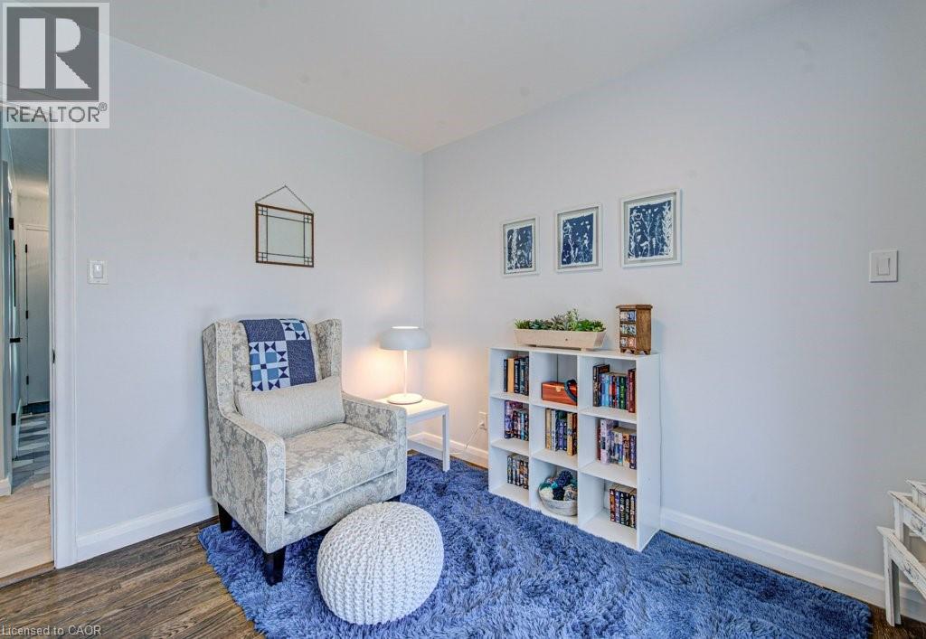 549 DUNBAR Road thumbnail 22