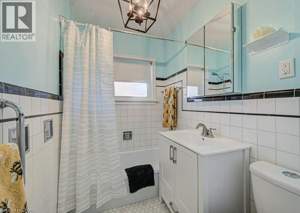 549 DUNBAR Road thumbnail 23