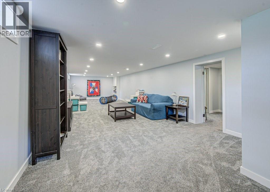 549 DUNBAR Road thumbnail 28