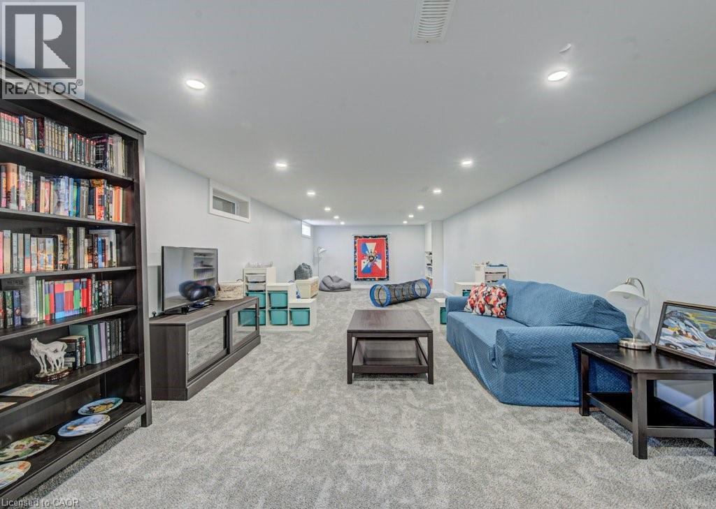 549 DUNBAR Road thumbnail 29