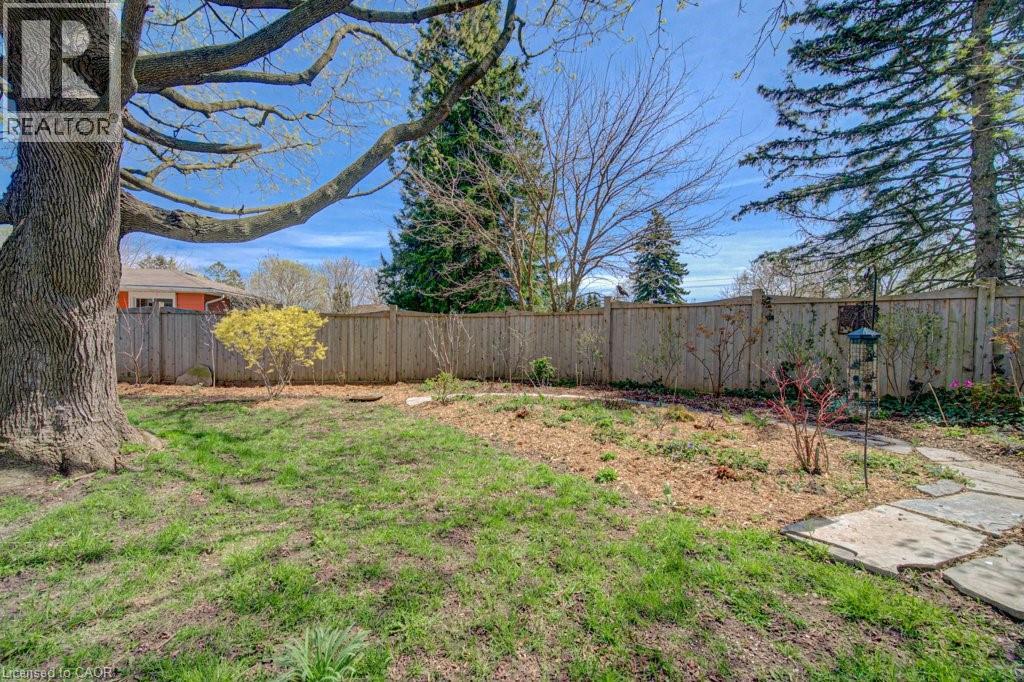 549 DUNBAR Road thumbnail 43