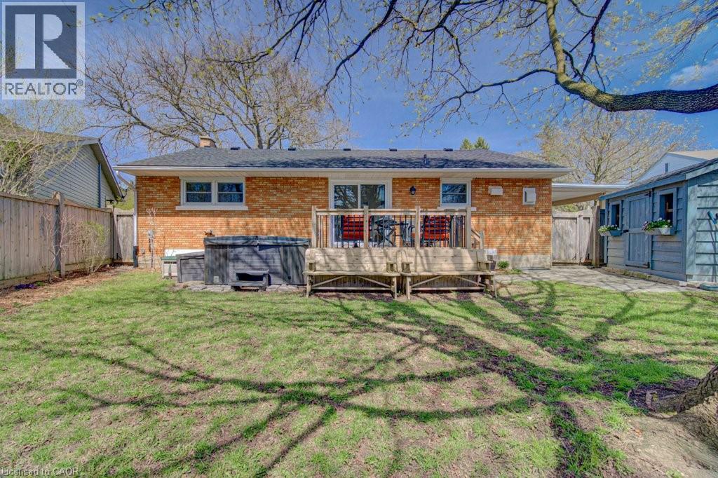 549 DUNBAR Road thumbnail 44