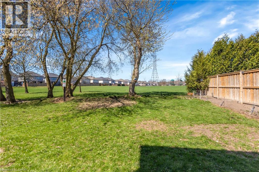 661 DOON SOUTH Drive thumbnail 36