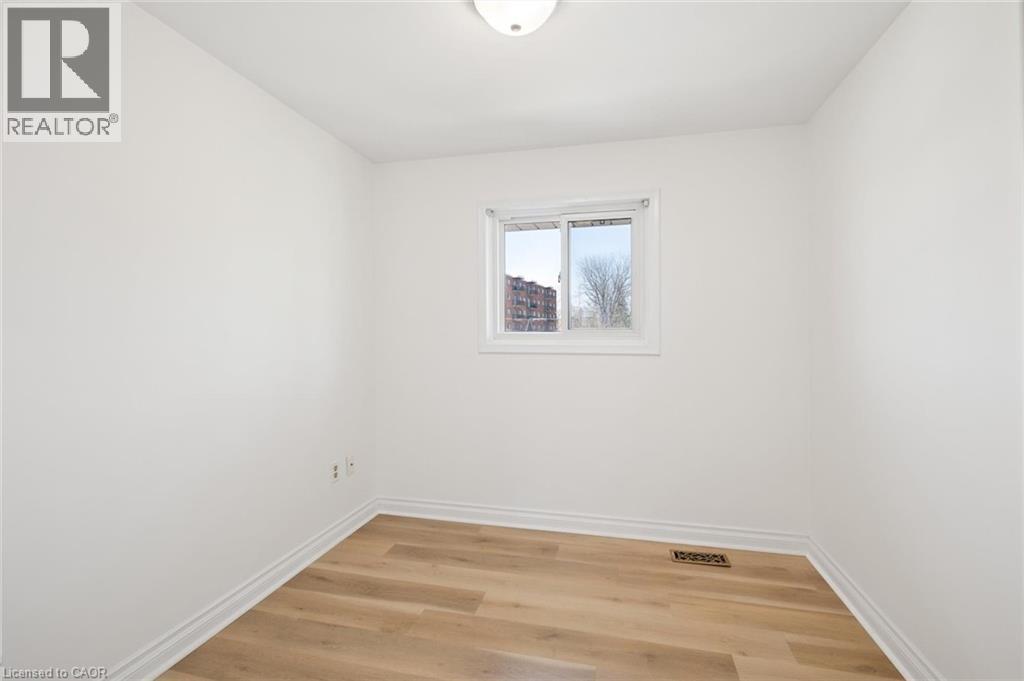 91 WILFRED Avenue thumbnail 17