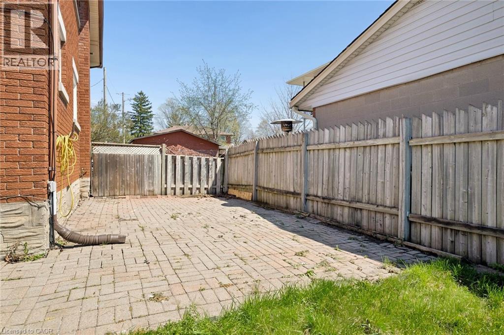 91 WILFRED Avenue thumbnail 28