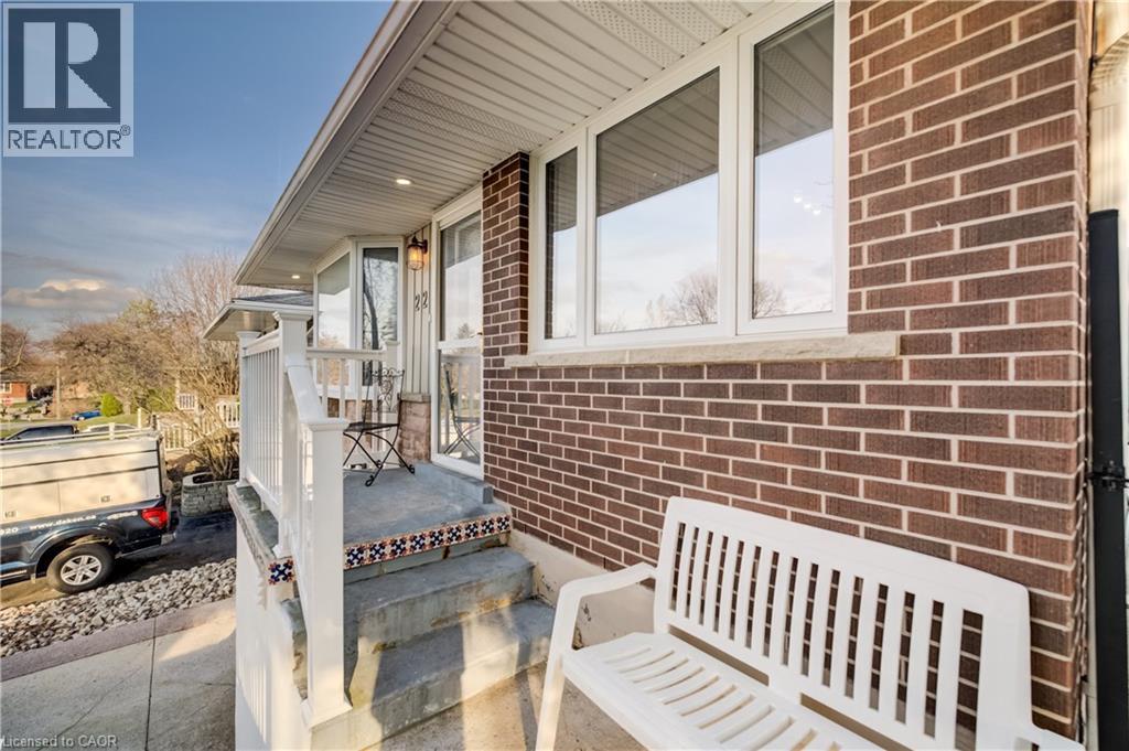 22 DUNCAIRN Avenue thumbnail 5