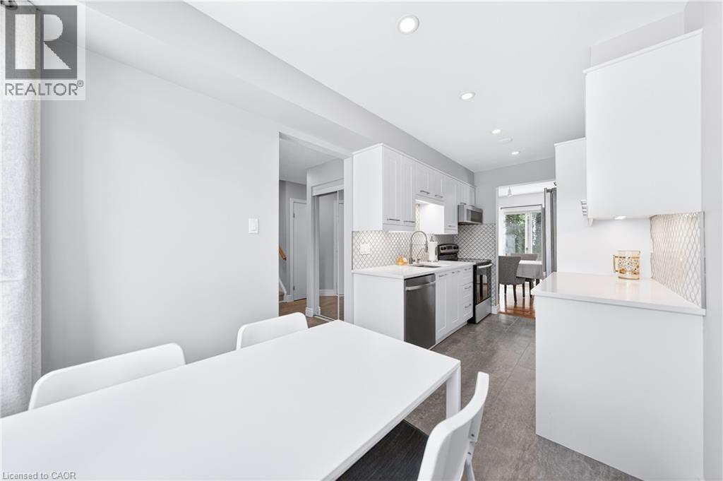 375 KINGSCOURT Drive Unit# 20 thumbnail 10