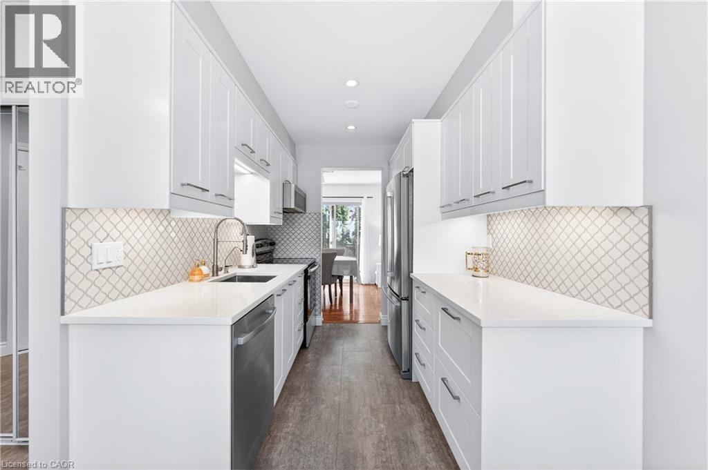 375 KINGSCOURT Drive Unit# 20 thumbnail 13