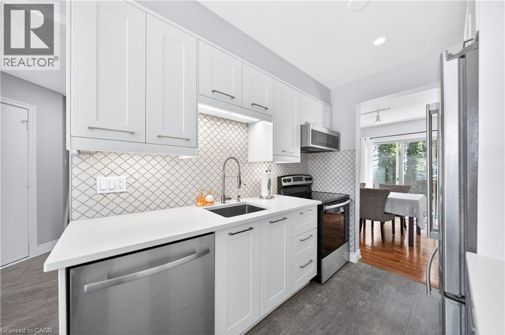 375 KINGSCOURT Drive Unit# 20 thumbnail 15