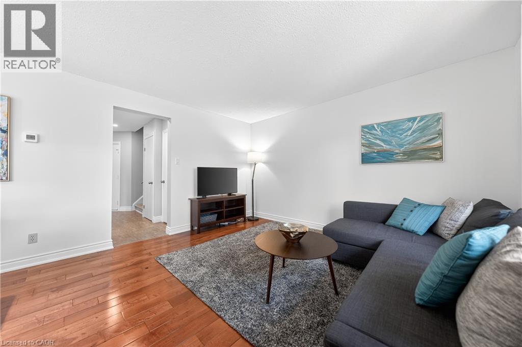 375 KINGSCOURT Drive Unit# 20 thumbnail 26