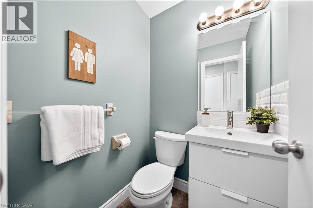 375 KINGSCOURT Drive Unit# 20 thumbnail 28