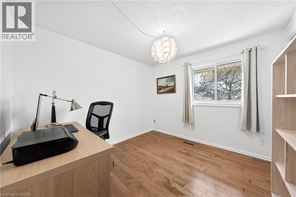 375 KINGSCOURT Drive Unit# 20 thumbnail 31