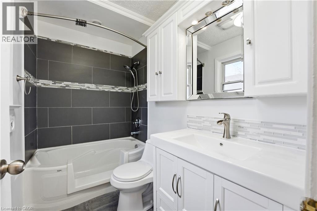 1110 EAGLE Street N thumbnail 10