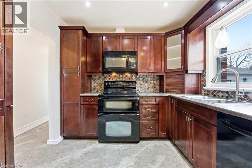 1110 EAGLE Street N thumbnail 5