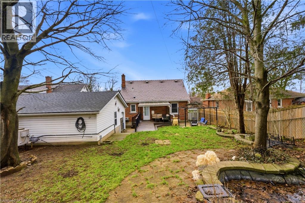 1110 EAGLE Street N thumbnail 22