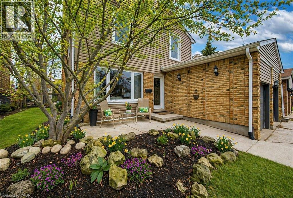 15 DEERWOOD Crescent thumbnail 2