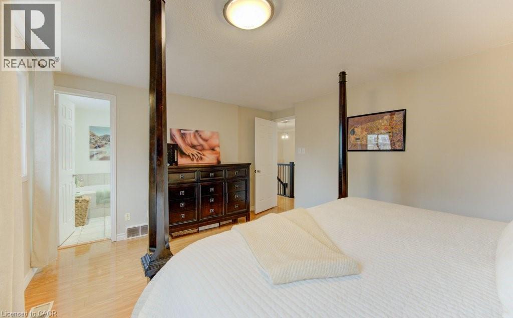 15 DEERWOOD Crescent thumbnail 25