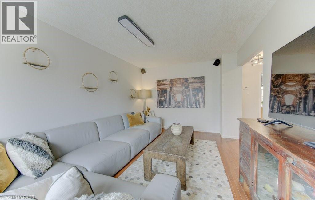 15 DEERWOOD Crescent thumbnail 6