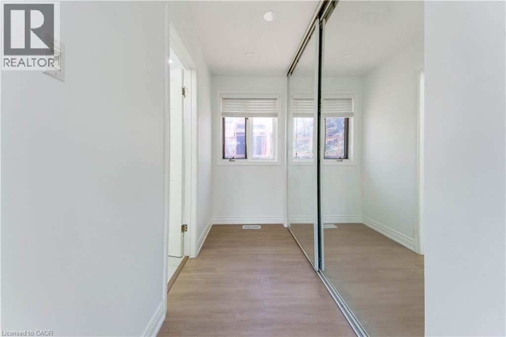 530 FOUNTAIN Street S thumbnail 25