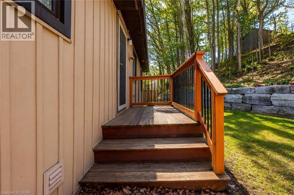 530 FOUNTAIN Street S thumbnail 37