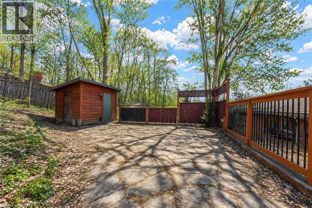 530 FOUNTAIN Street S thumbnail 40