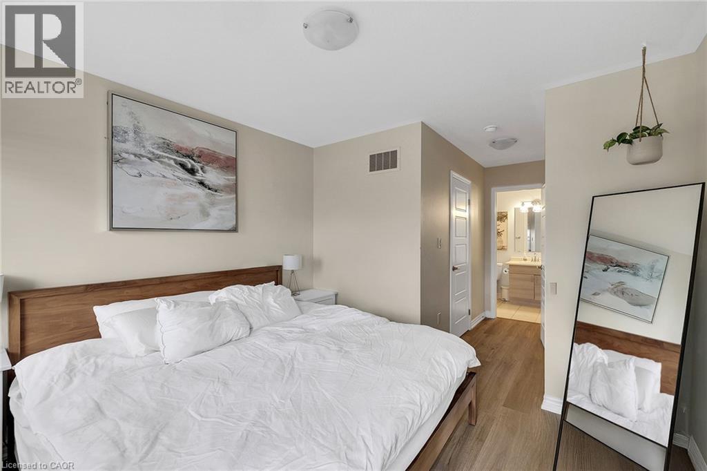 904 APPLE HILL Lane thumbnail 13