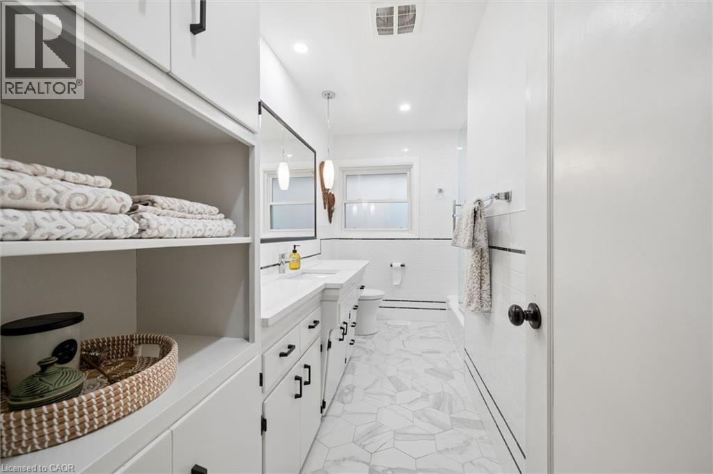 144 RIPPLEWOOD Crescent thumbnail 23