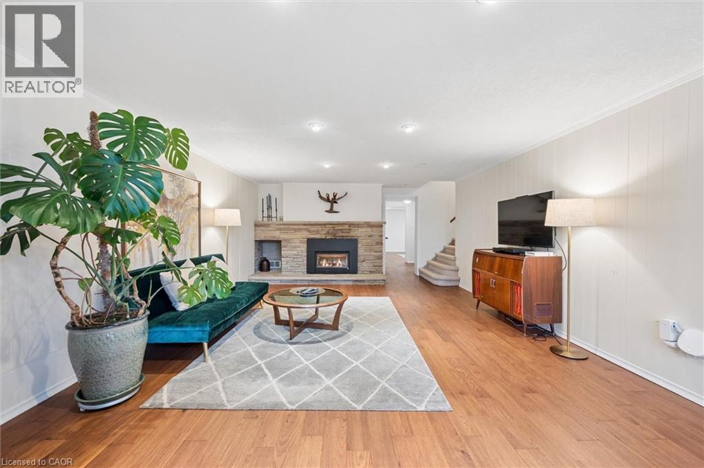 144 RIPPLEWOOD Crescent thumbnail 29