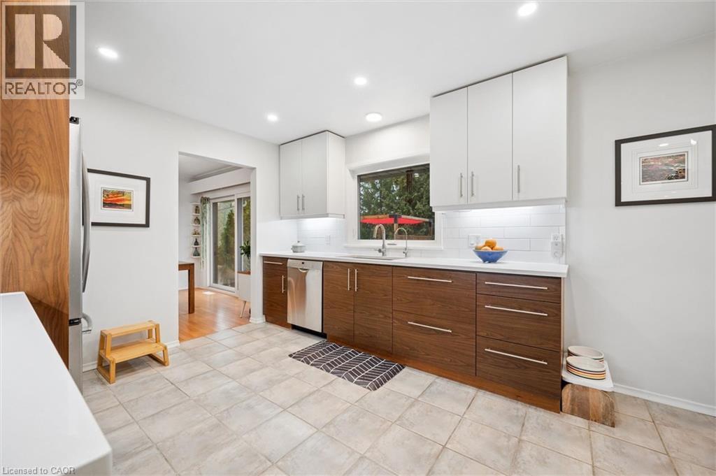 144 RIPPLEWOOD Crescent thumbnail 16