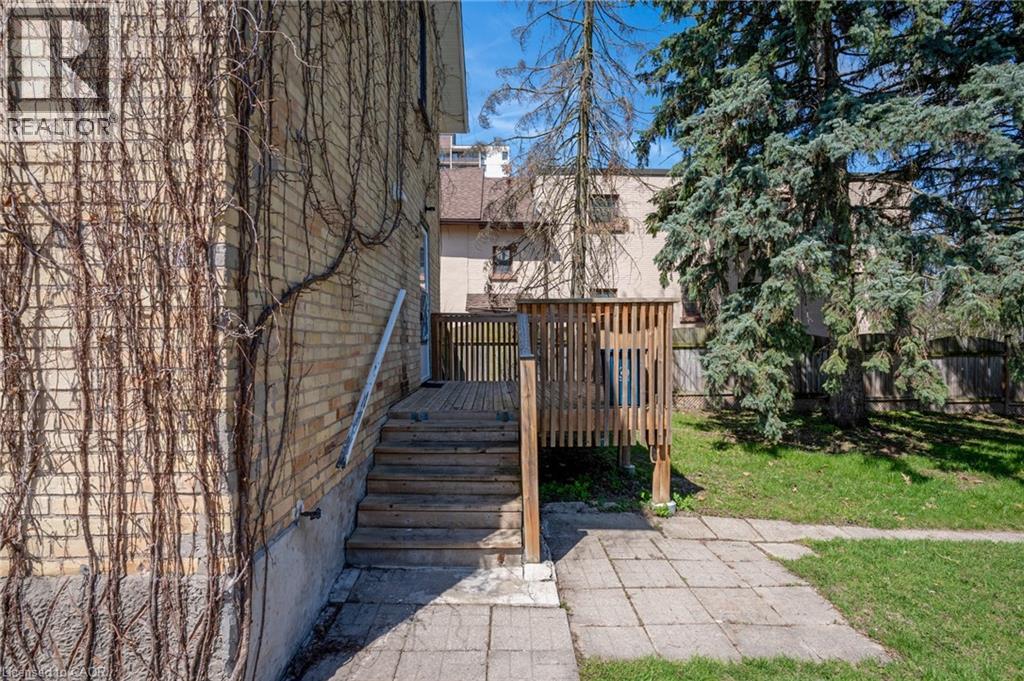 22 SAMUEL Street thumbnail 5