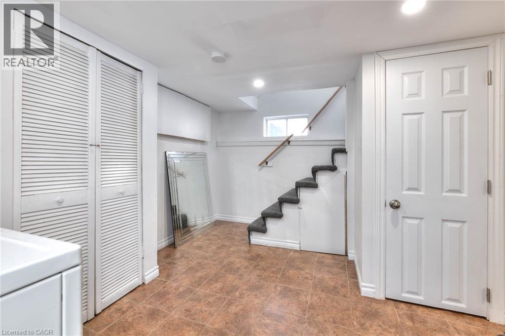 50 WALNUT Street thumbnail 18