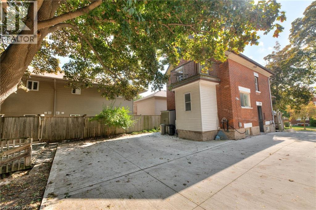 50 WALNUT Street thumbnail 23