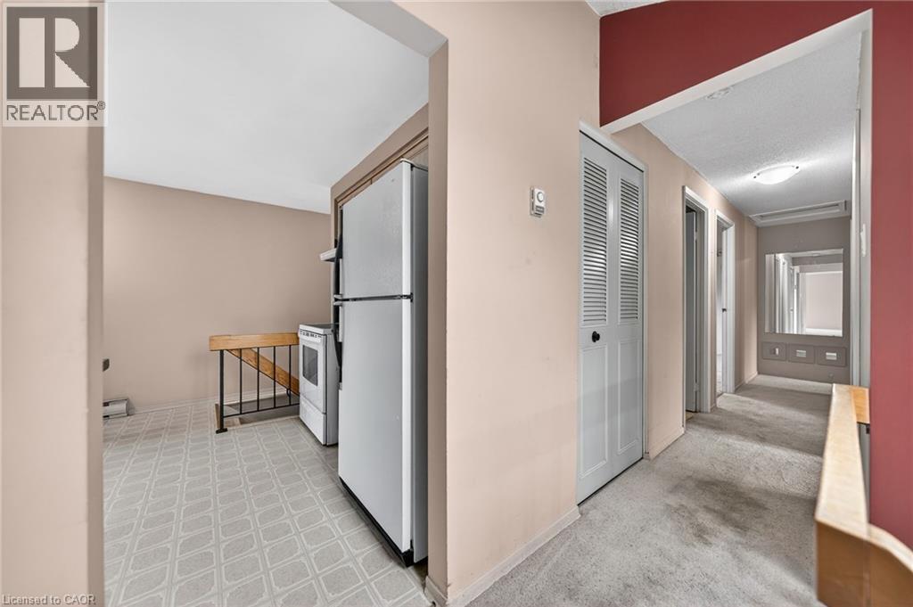 232 SALISBURY Avenue thumbnail 22