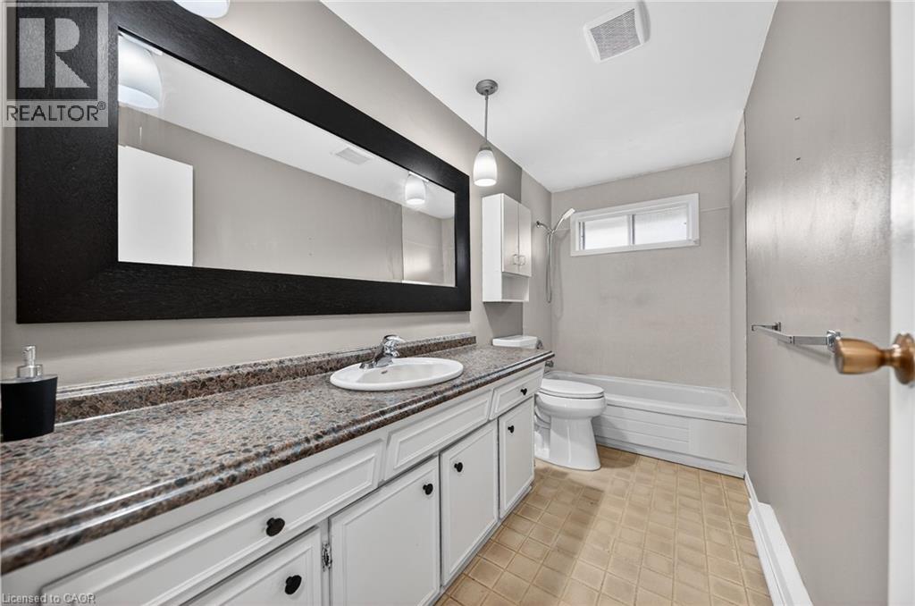 232 SALISBURY Avenue thumbnail 29