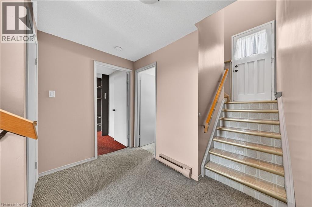 232 SALISBURY Avenue thumbnail 31