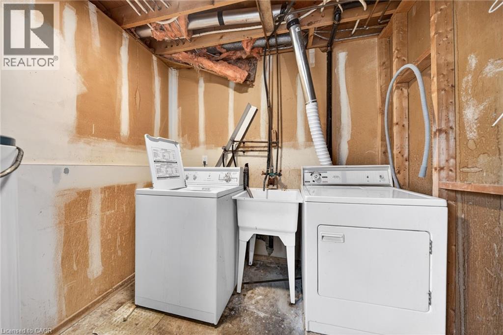 232 SALISBURY Avenue thumbnail 37