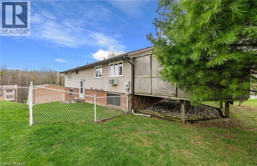 232 SALISBURY Avenue thumbnail 40