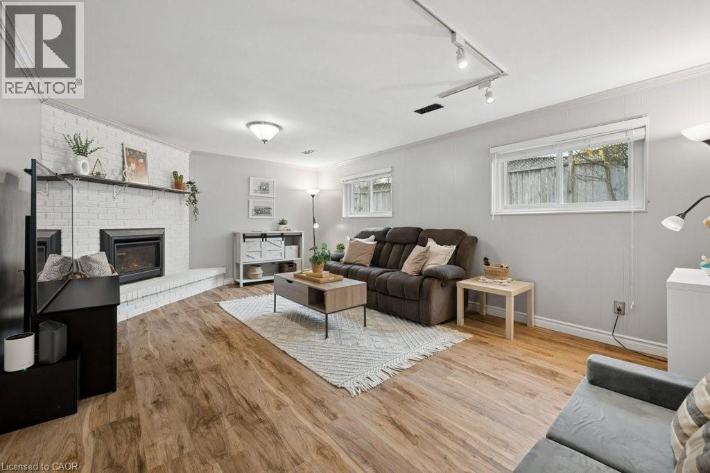 522 GLENDENE Crescent thumbnail 35