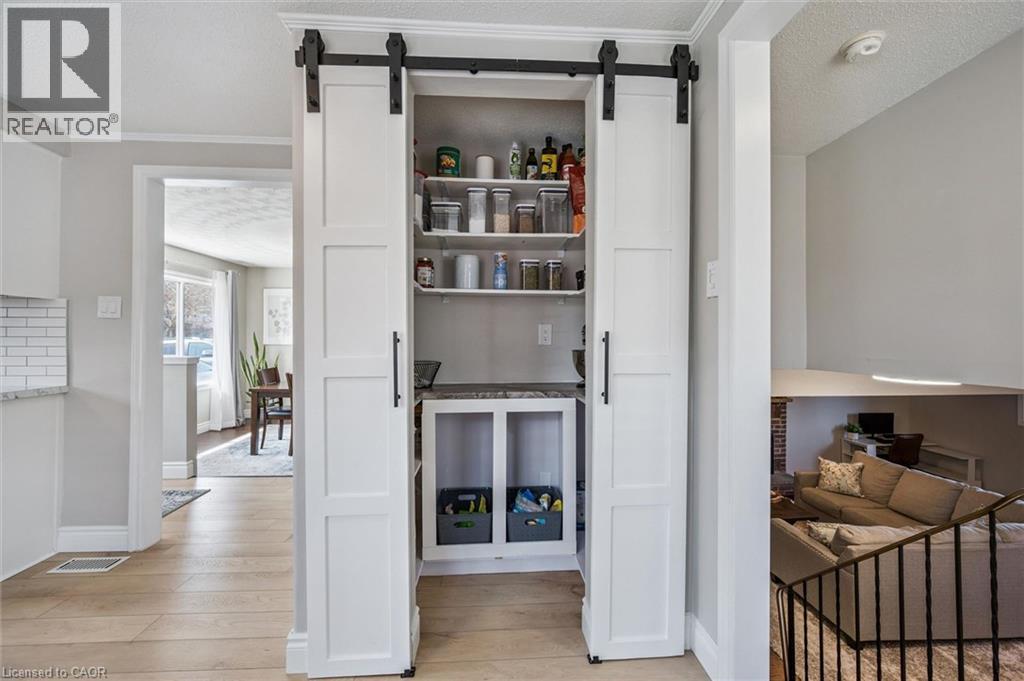 137 CEDAR CREST Street thumbnail 16